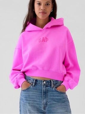GAP VintageSoft Crop Logo Hoodie in Neon Pink